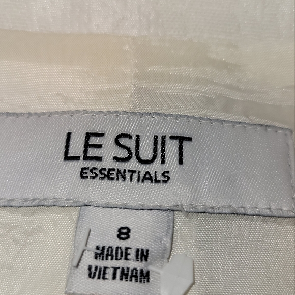 Blazer - Picture 2 of 3